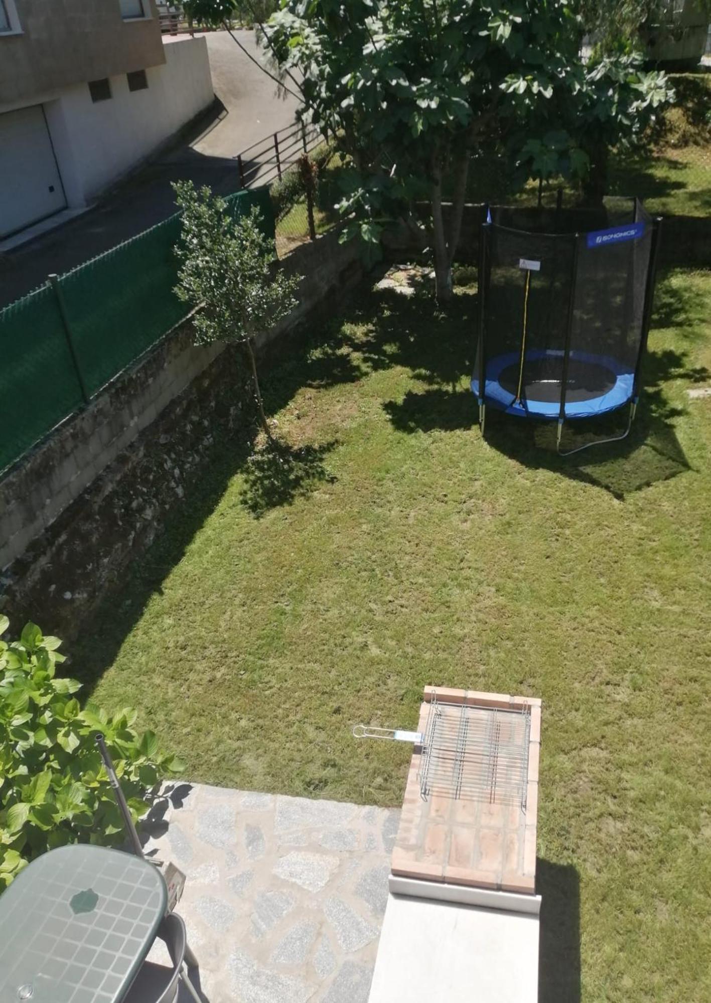 Vegalmar Lägenhet Limpias Exteriör bild